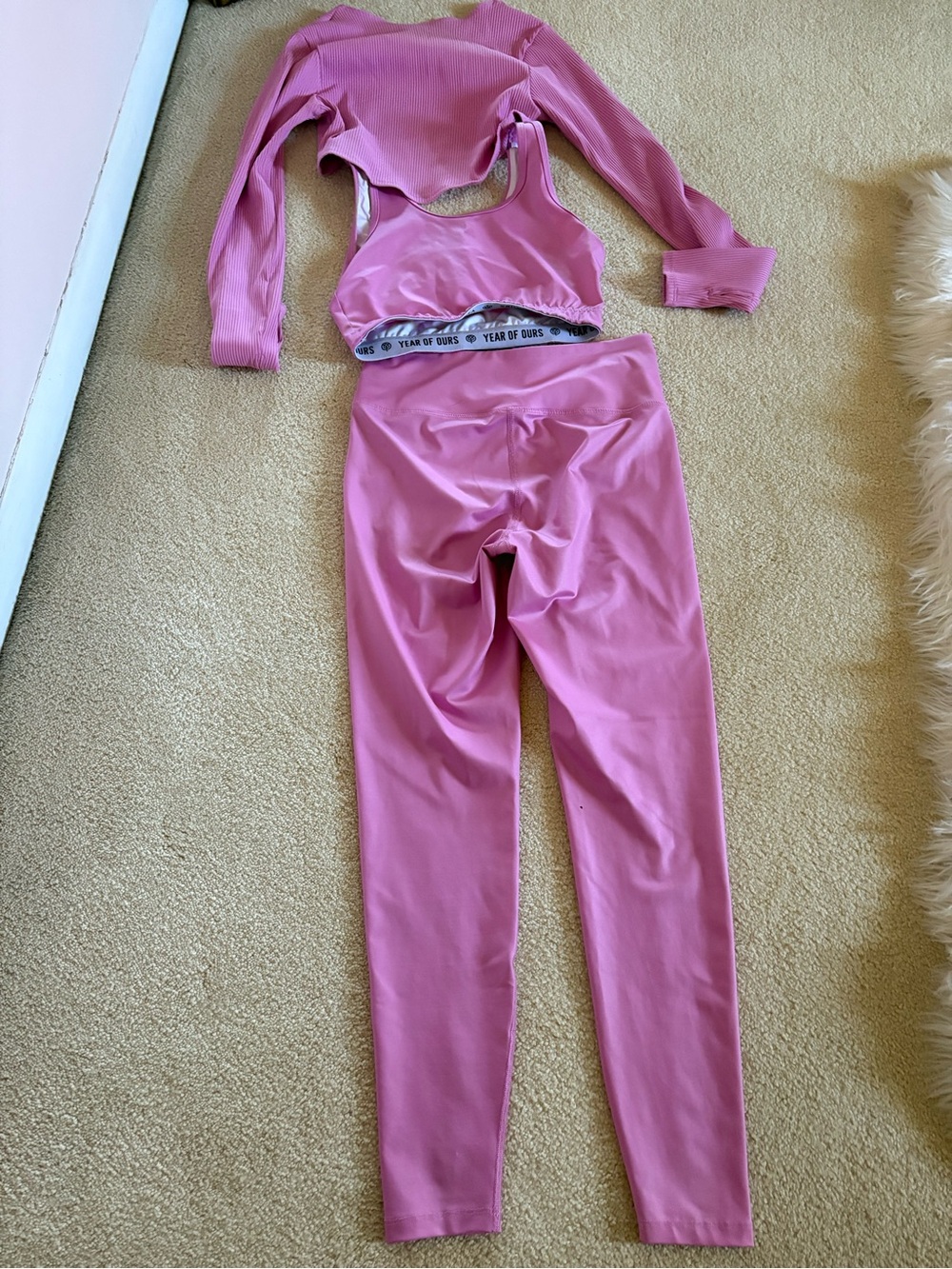 Year of Ours Mauve Lace-Up High-Waist Leggings & Crop Tank Set - Picture 4 of 6